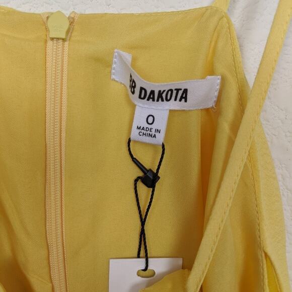 NWT BB Dakota Yellow Kaless Off-the-Shoulder Dress - Picture 7 of 8